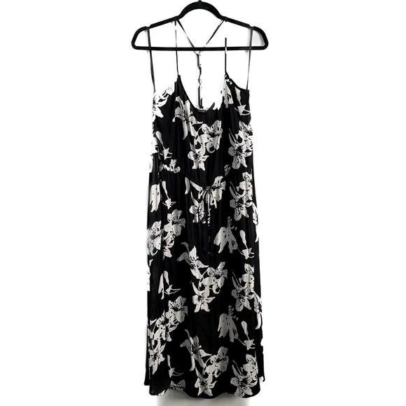 Banana Republic Dresses & Skirts - Banana Republic Hawaiian Floral Print Racerback Maxi Dress